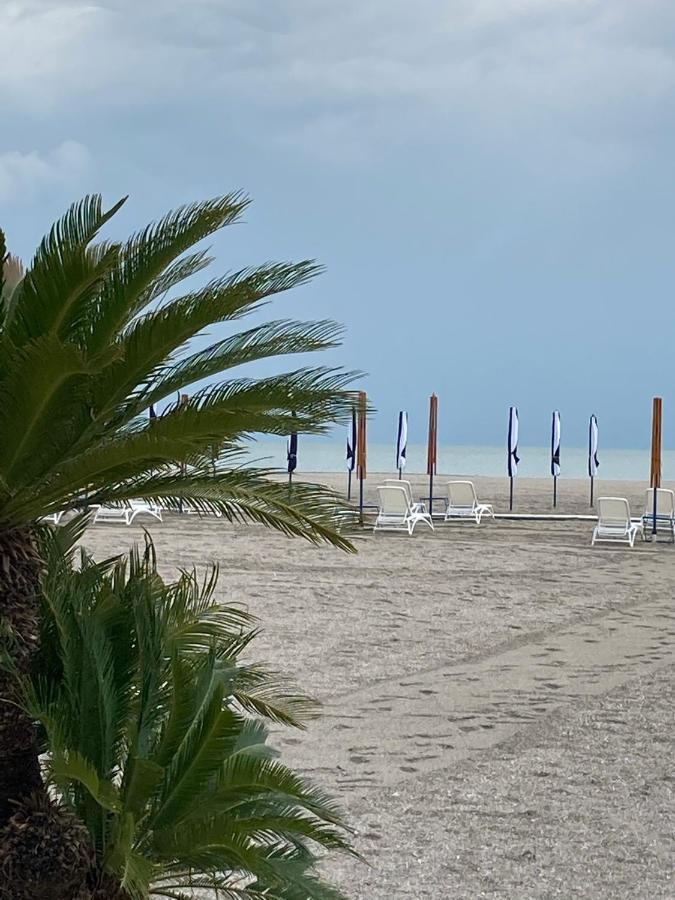Lira Beach Studio 马马亚 外观 照片